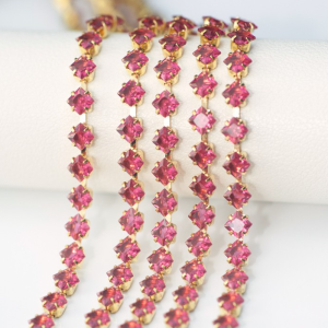 Zirconia Stone Chain With Copper Claw 